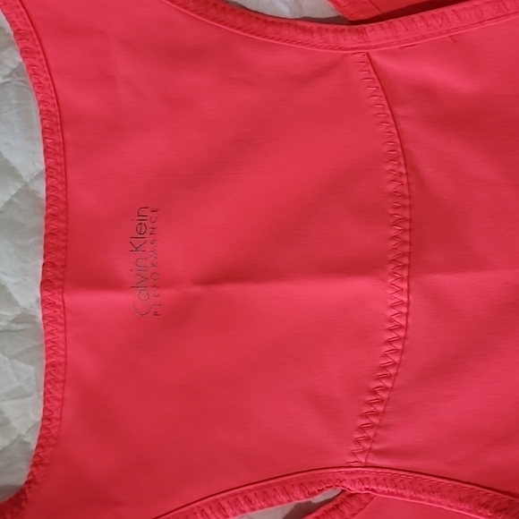 Calvin Klein Performance Quick Dry Women's Workout Top Size Medium Pink - Picture 3 of 7